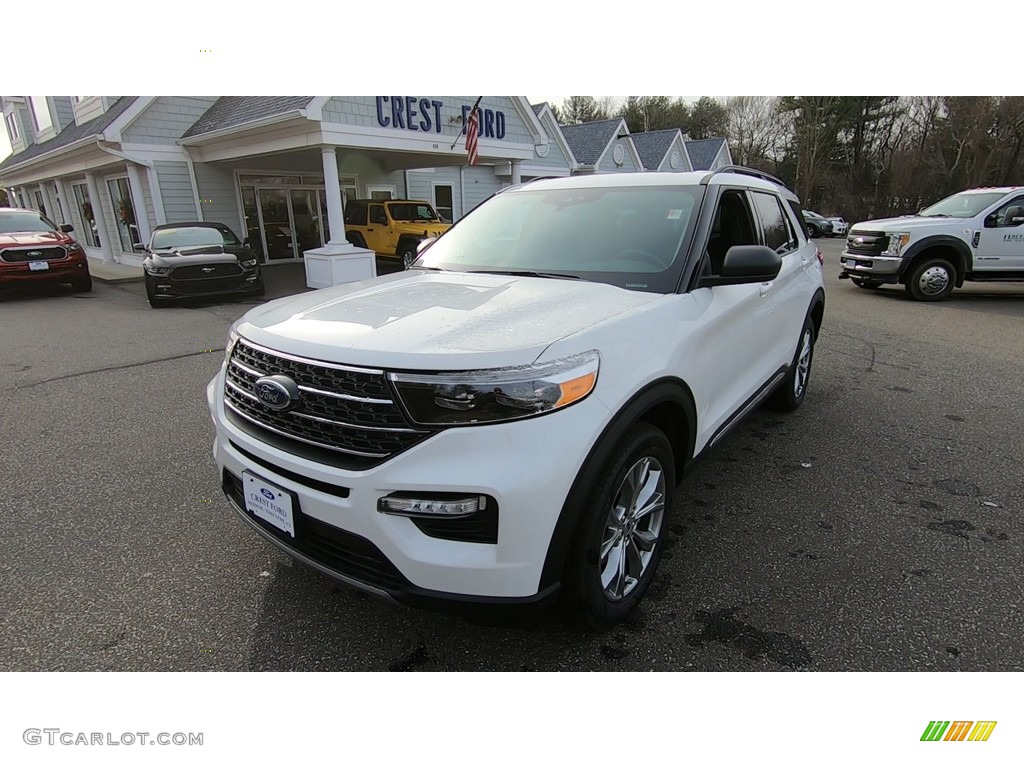 2020 Explorer XLT 4WD - Oxford White / Ebony photo #3