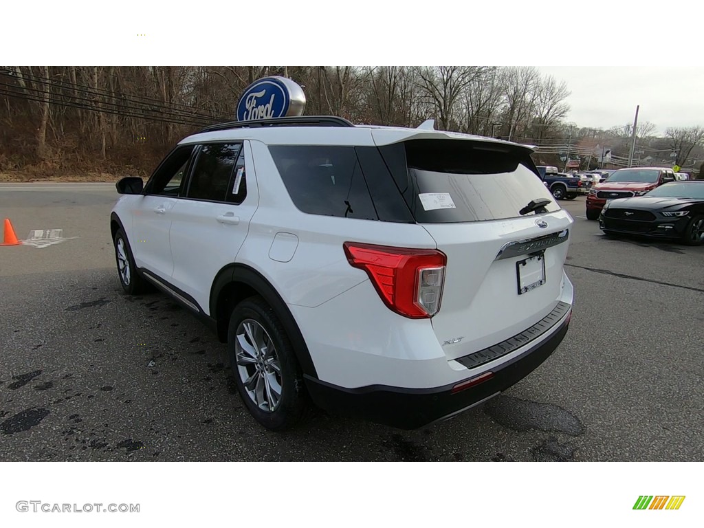 2020 Explorer XLT 4WD - Oxford White / Ebony photo #5