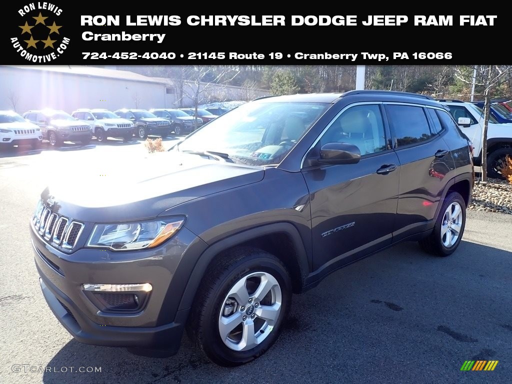 2020 Compass Latitude 4x4 - Granite Crystal Metallic / Ski Gray/Black photo #1