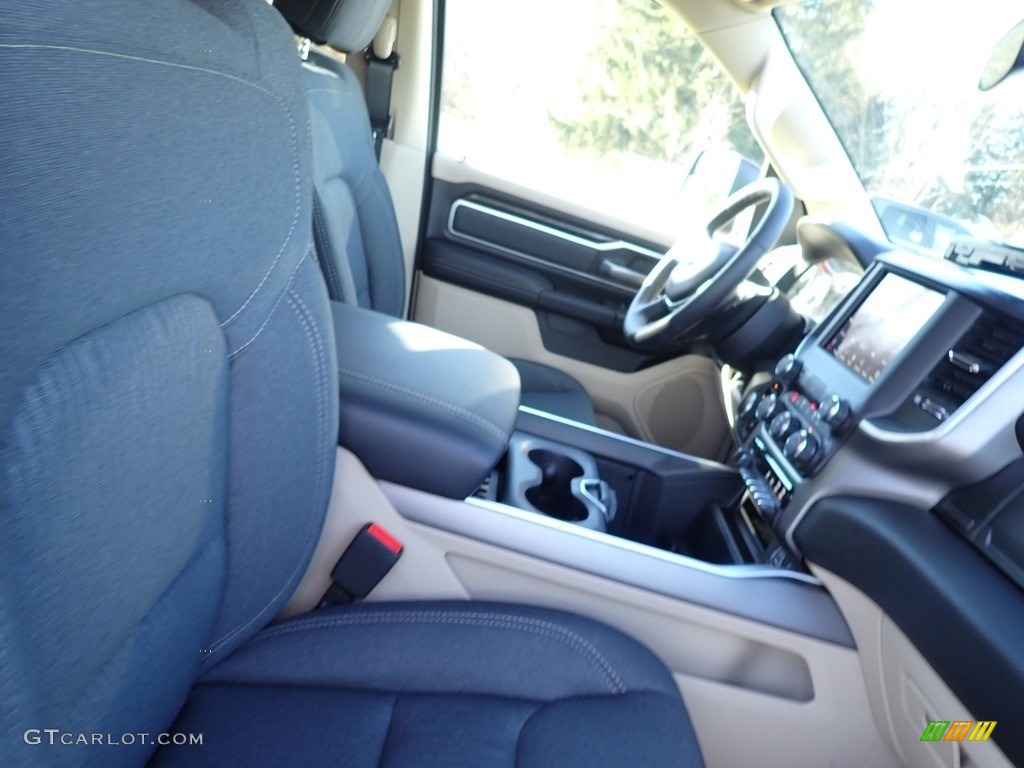 2020 1500 Big Horn Crew Cab 4x4 - Delmonico Red Pearl / Black photo #9