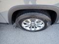 Sting-Gray - Cherokee Latitude Plus 4x4 Photo No. 9