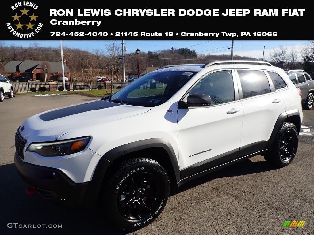 2020 Cherokee Trailhawk 4x4 - Bright White / Black photo #1