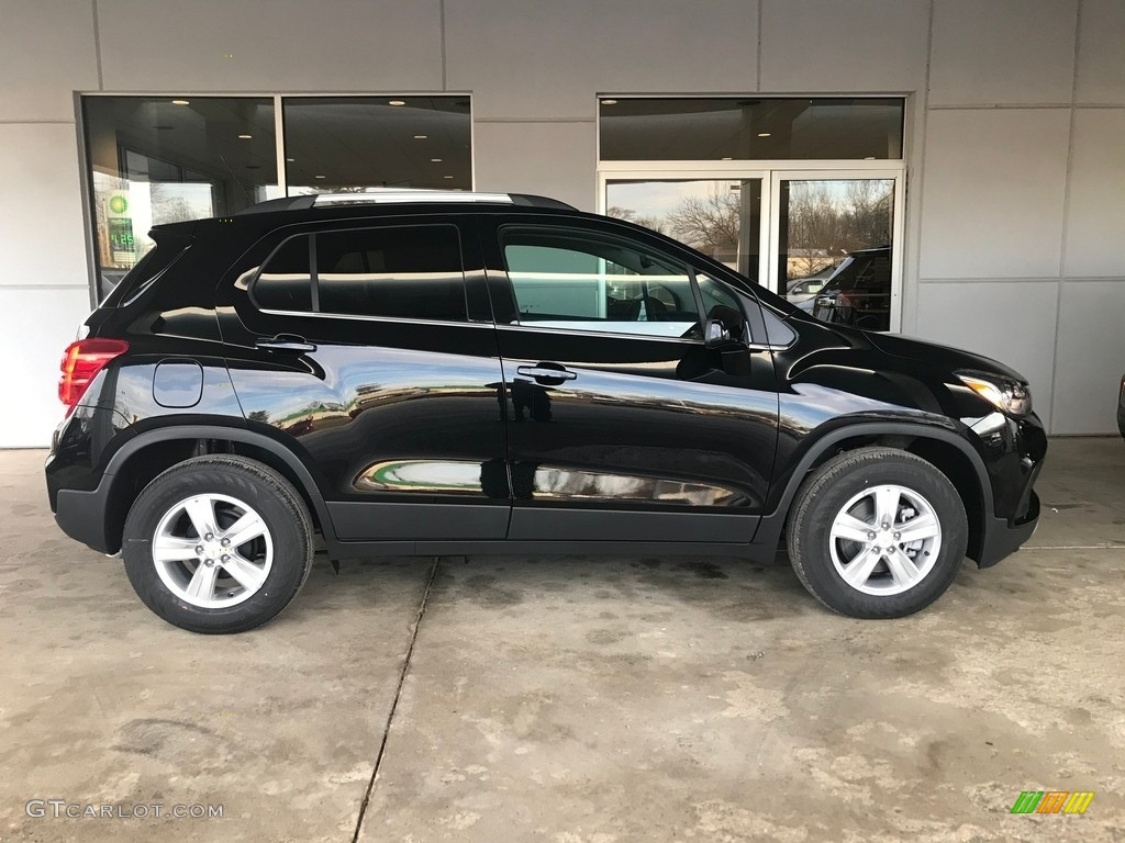 Mosaic Black Metallic 2020 Chevrolet Trax LT Exterior Photo #136589425