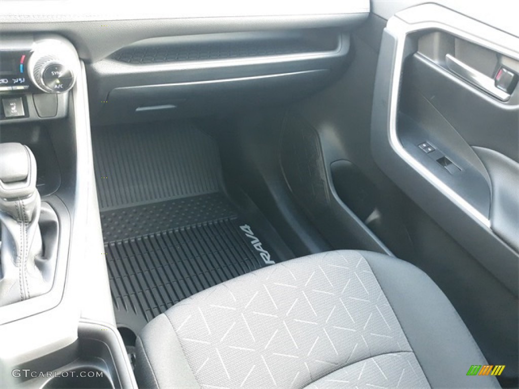 2019 RAV4 XLE AWD - Silver Sky Metallic / Black photo #17