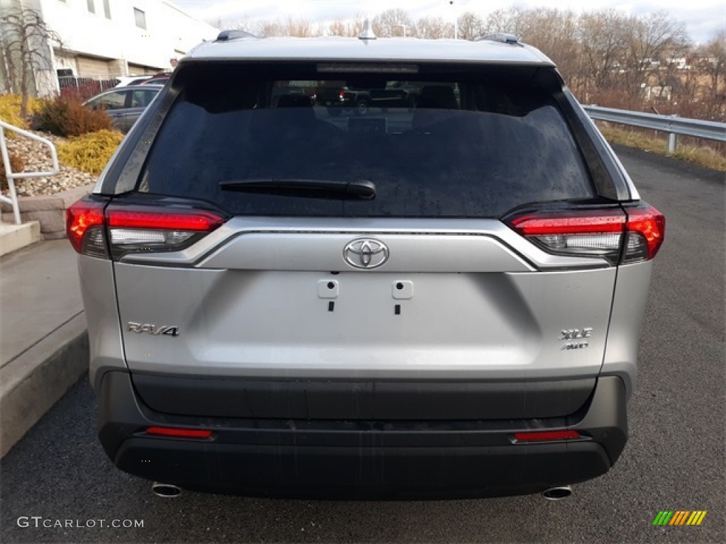 2019 RAV4 XLE AWD - Silver Sky Metallic / Black photo #22