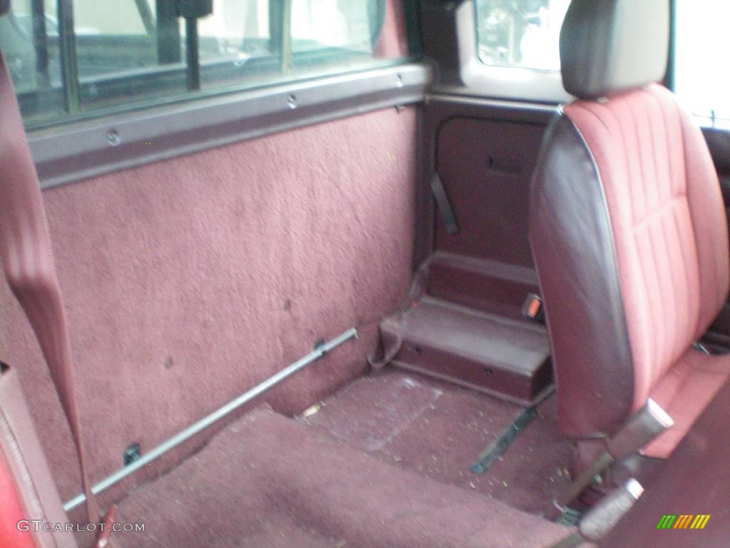 1992 Hardbody Truck Extended Cab - Cherry Red Pearl / Red photo #16