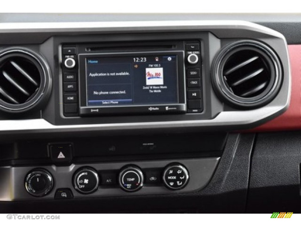 2019 Tacoma SR5 Double Cab 4x4 - Silver Sky Metallic / Black photo #13