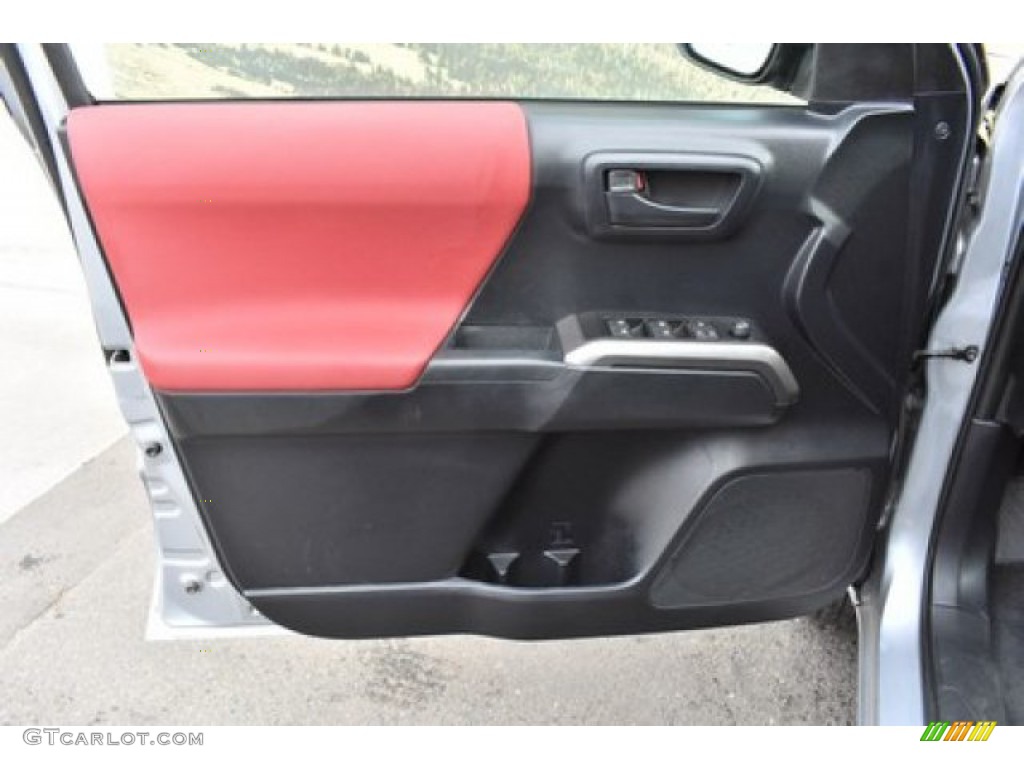 2019 Tacoma SR5 Double Cab 4x4 - Silver Sky Metallic / Black photo #21