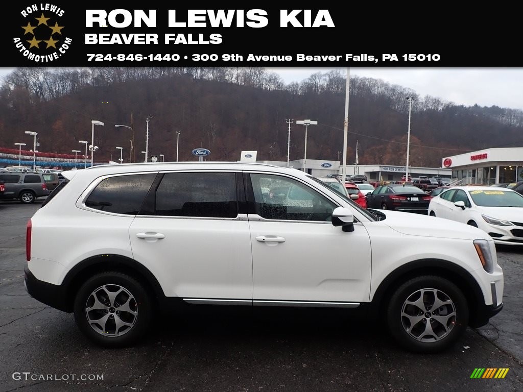 Snow White Pearl Kia Telluride