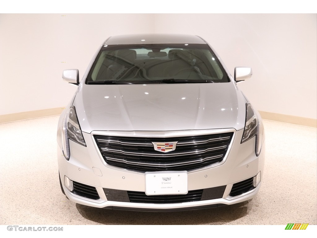 2019 XTS Luxury - Radiant Silver Metallic / Jet Black photo #2