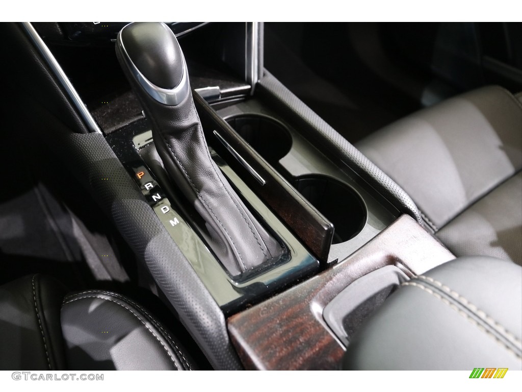 2019 XTS Luxury - Radiant Silver Metallic / Jet Black photo #15