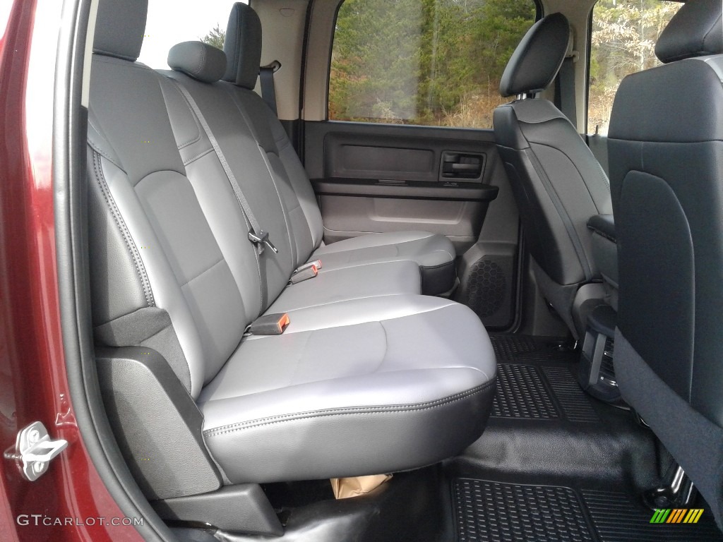 2020 Ram 4500 Tradesman Crew Cab 4x4 Chassis Rear Seat Photo #136604133