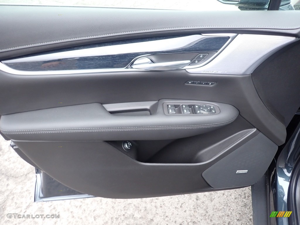 2020 Cadillac XT5 Premium Luxury AWD Jet Black Door Panel Photo #136604238