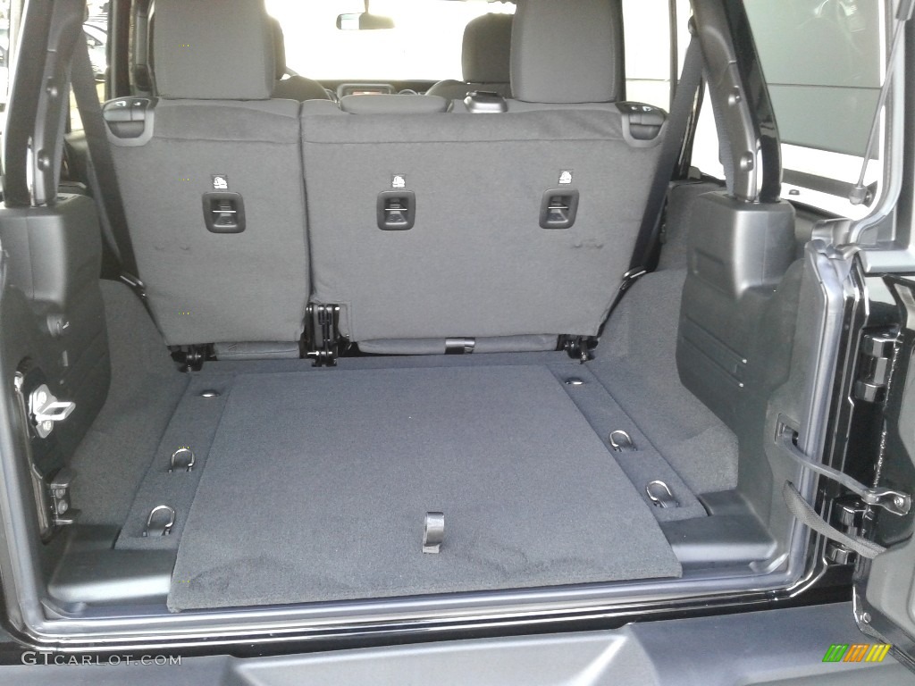 2020 Jeep Wrangler Unlimited Altitude 4x4 Trunk Photo #136607688