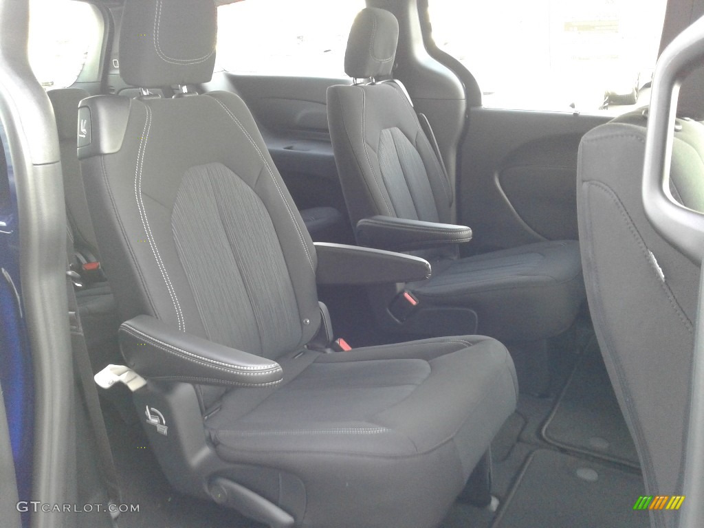 2020 Chrysler Pacifica Touring Rear Seat Photo #136608831