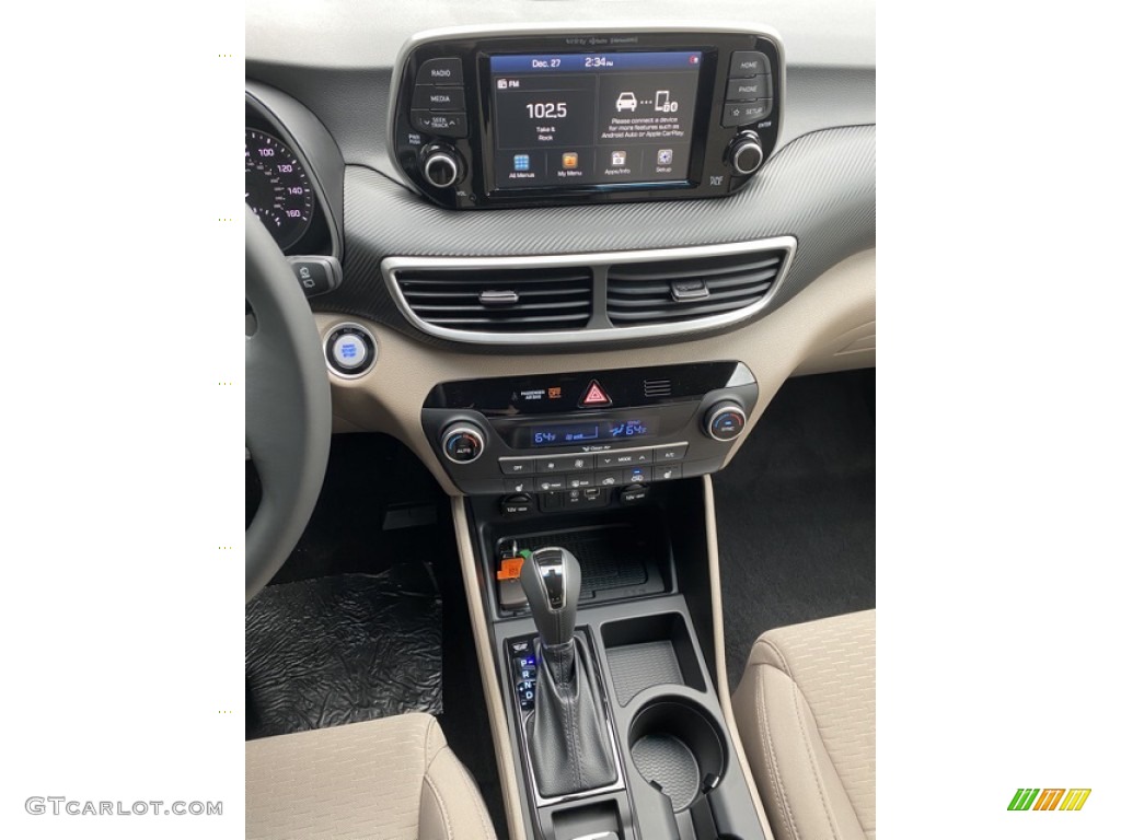 2020 Hyundai Tucson Sport AWD Controls Photos