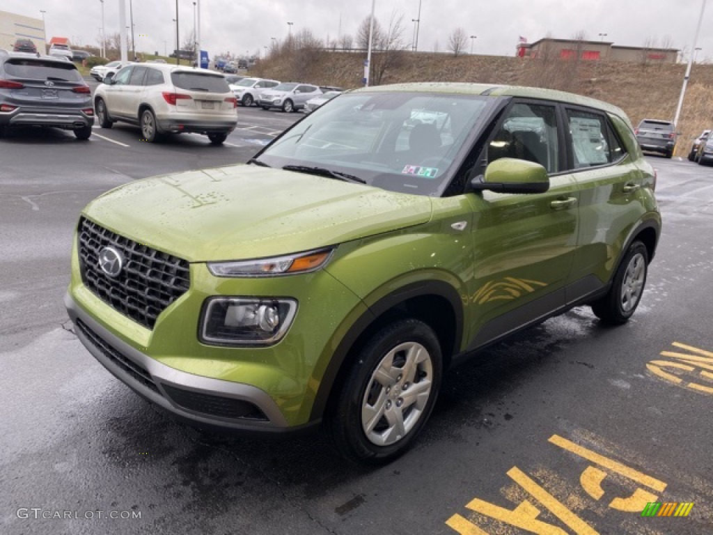 Green Apple 2020 Hyundai Venue SE Exterior Photo #136612419