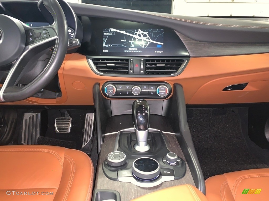 2018 Alfa Romeo Giulia Ti AWD 8 Speed Automatic Transmission Photo #136624857