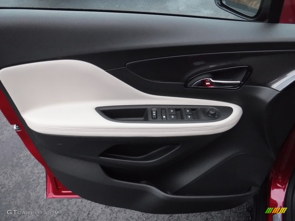 2019 Buick Encore Preferred AWD Door Panel Photos