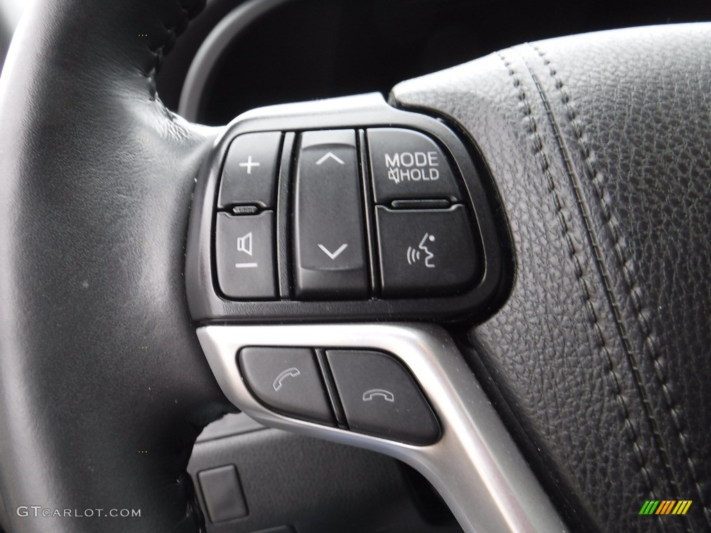 2019 Toyota Highlander XLE AWD Black Steering Wheel Photo #136633051