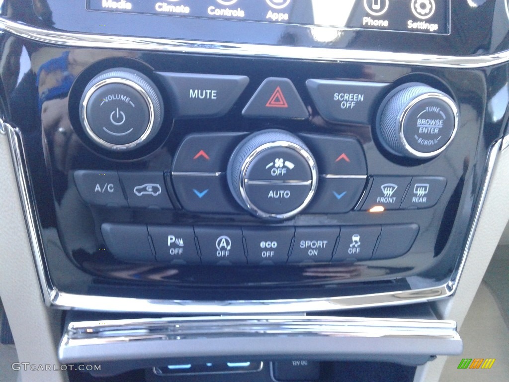 2020 Grand Cherokee Overland 4x4 - Bright White / Light Frost/Brown photo #30