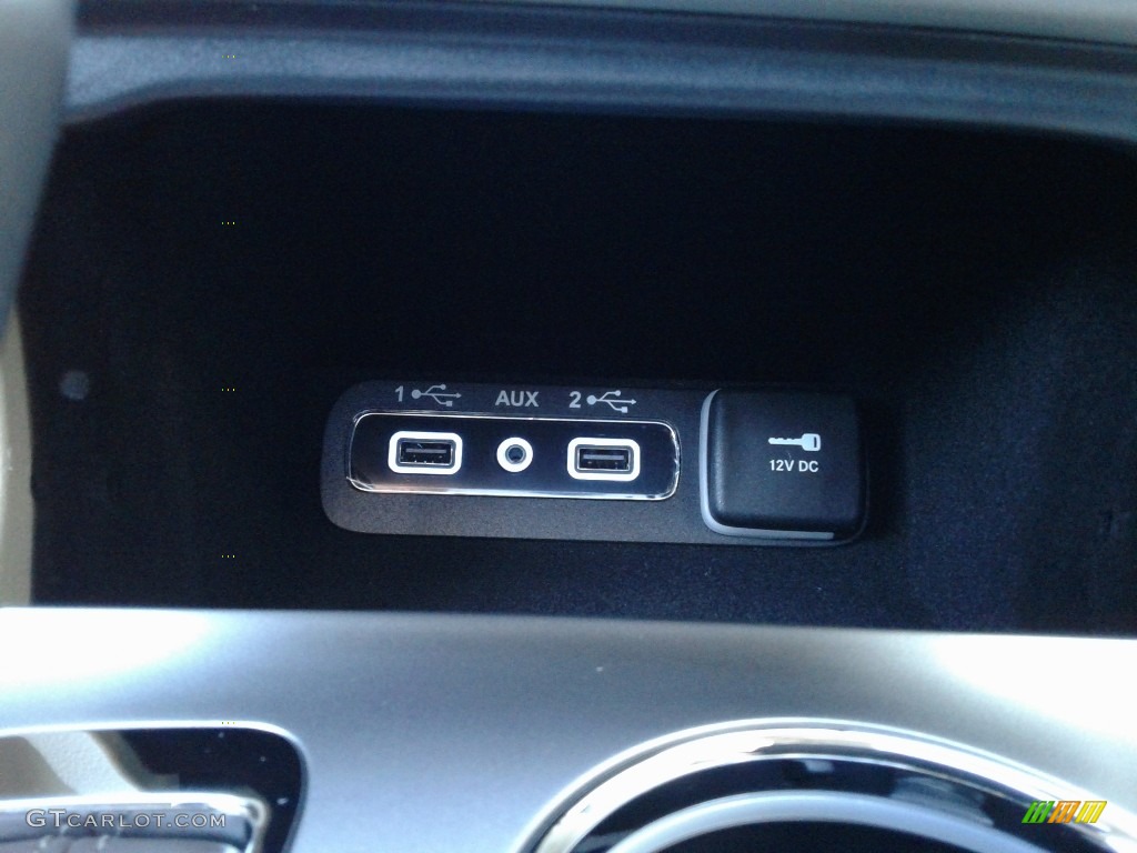 2020 Grand Cherokee Overland 4x4 - Bright White / Light Frost/Brown photo #31