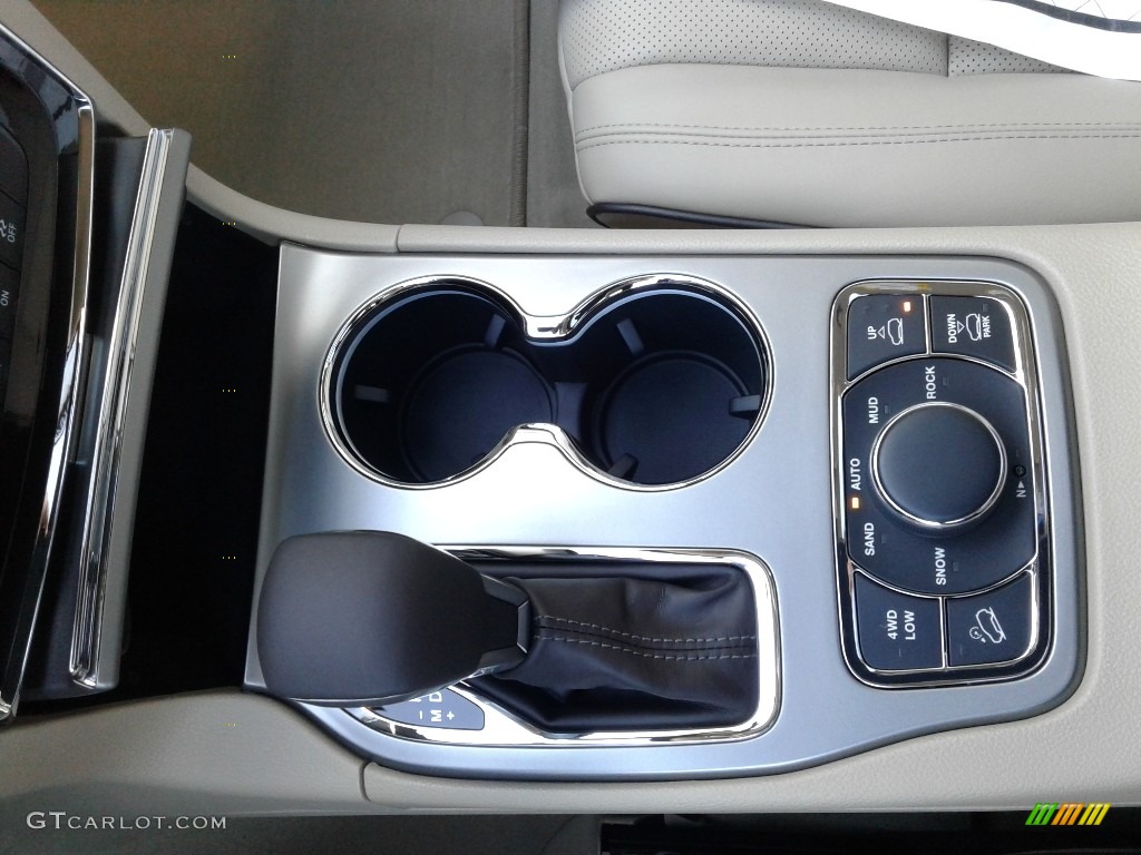 2020 Grand Cherokee Overland 4x4 - Bright White / Light Frost/Brown photo #32