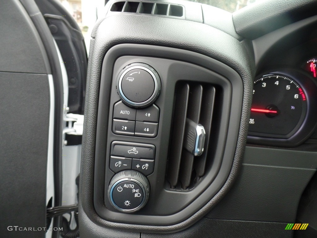2020 Chevrolet Silverado 1500 Custom Trail Boss Double Cab 4x4 Controls Photo #136637449