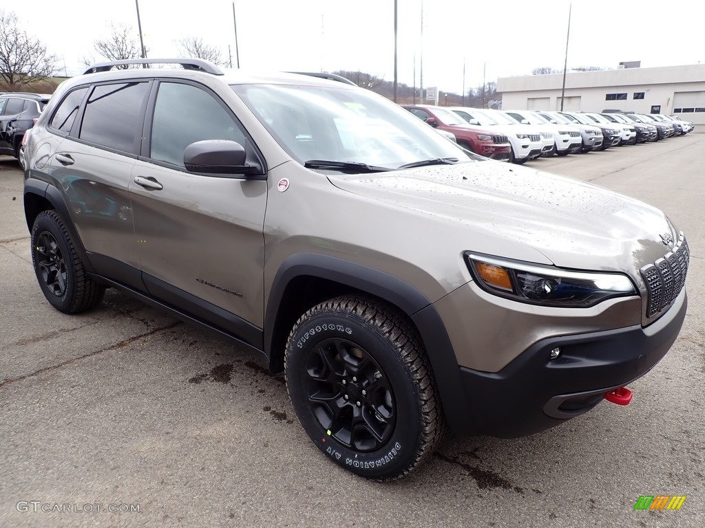 Light Brownstone Pearl 2020 Jeep Cherokee Trailhawk 4x4 Exterior Photo #136643404