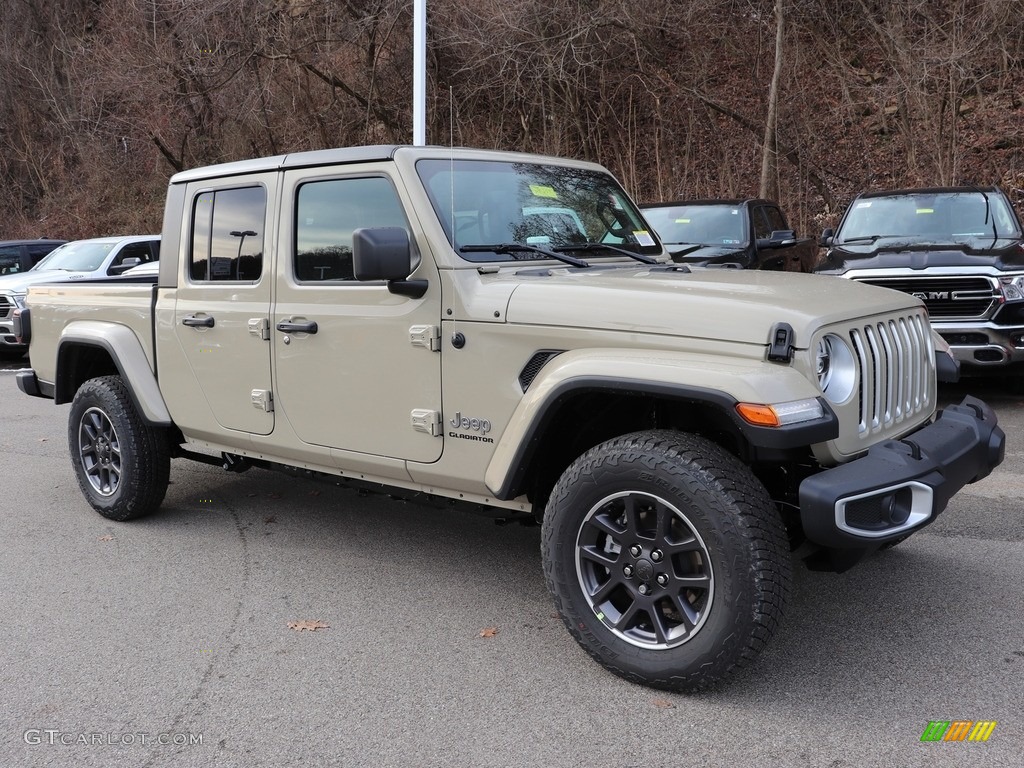 Gobi 2020 Jeep Gladiator Overland 4x4 Exterior Photo #136662929