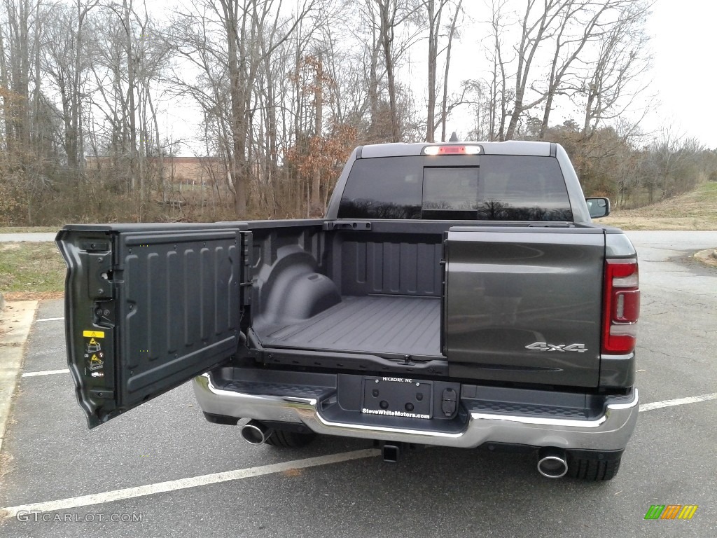 2020 1500 Limited Crew Cab 4x4 - Granite Crystal Metallic / Black photo #10