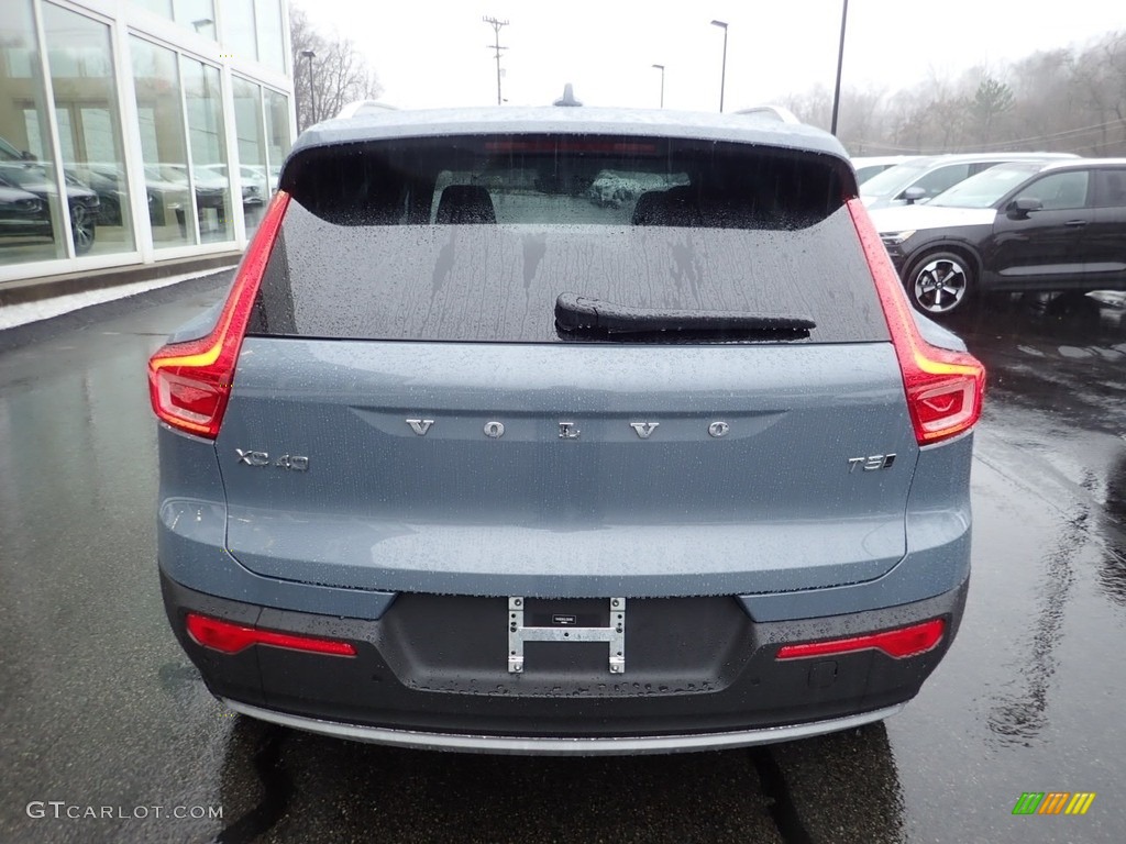 2020 XC40 T5 Momentum AWD - Thunder Grey Metallic / Charcoal photo #3