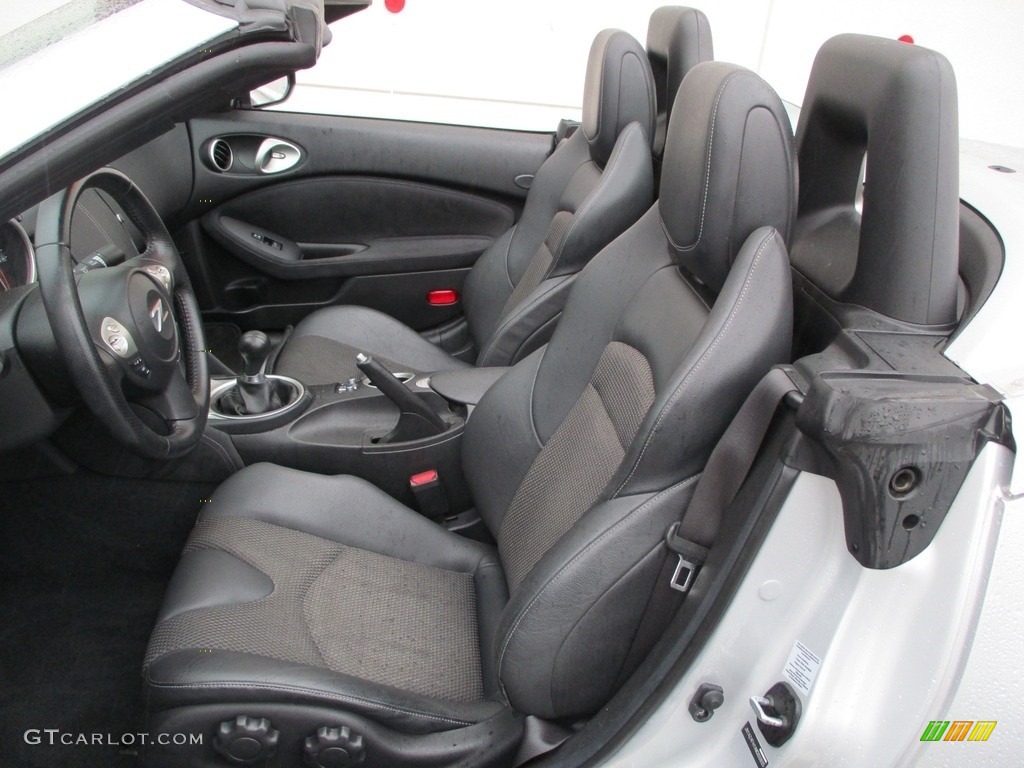 2010 370Z Touring Roadster - Brilliant Silver / Black Leather photo #15
