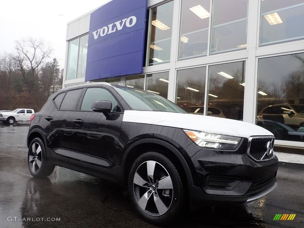 Onyx Black Metallic 2020 Volvo XC40 T5 Momentum AWD Exterior Photo #136683448
