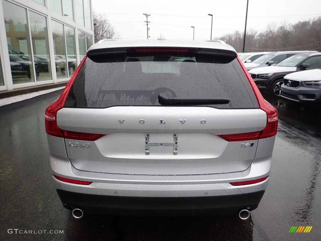 2020 XC60 T6 AWD Momentum - Bright Silver Metallic / Charcoal photo #3