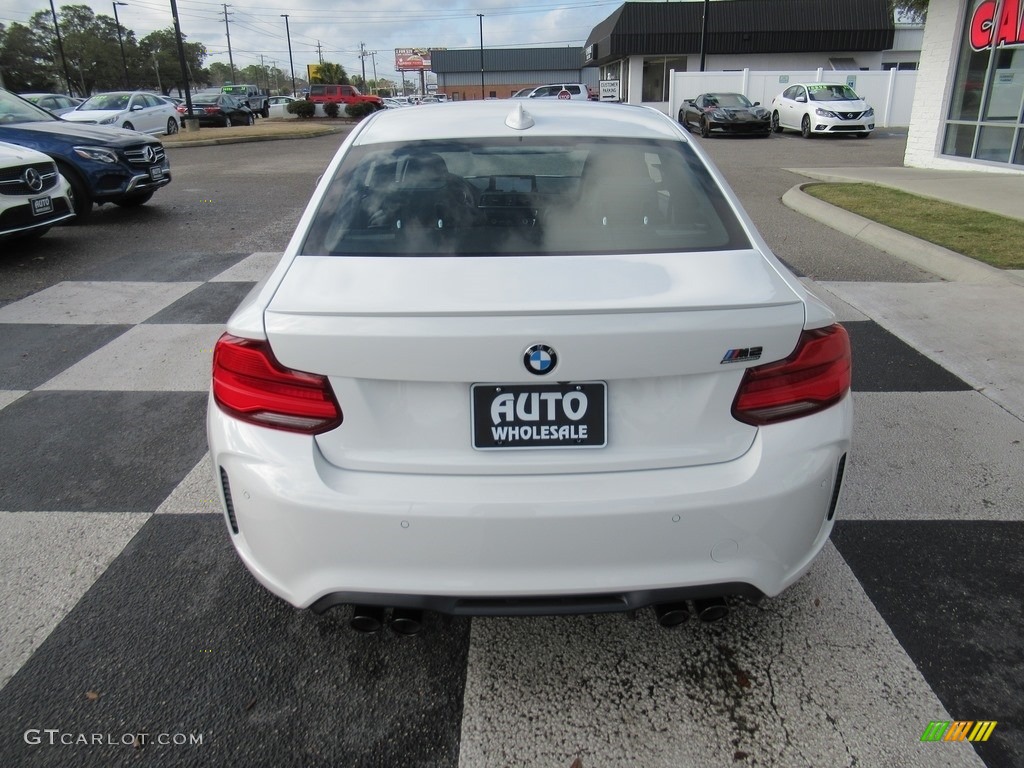 2019 M2 Competition Coupe - Alpine White / Black w/Blue Stitching photo #4