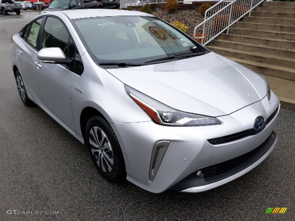 Classic Silver Metallic 2020 Toyota Prius XLE AWD-e Exterior Photo #136687219
