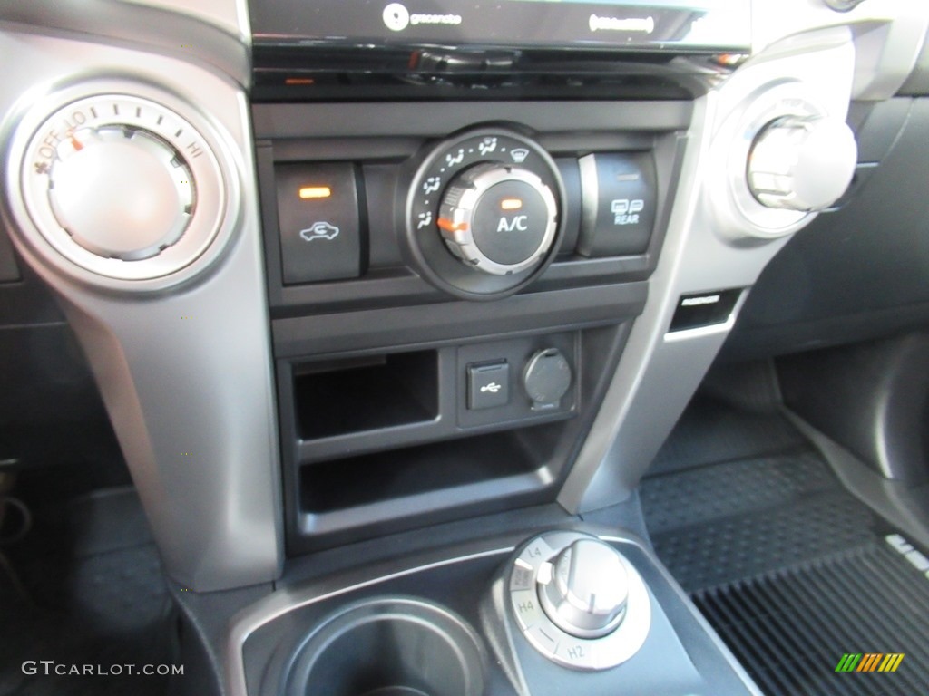 2020 4Runner SR5 Premium 4x4 - Magnetic Gray Metallic / Graphite photo #18