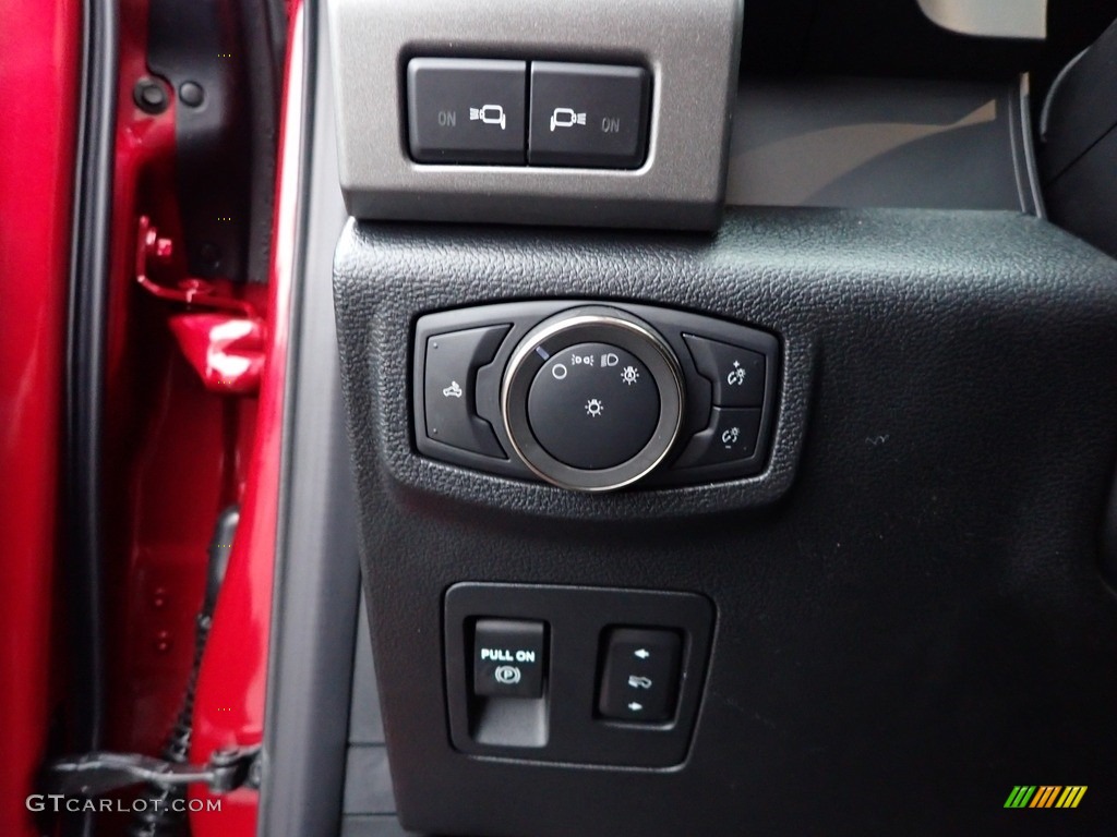 2020 Ford F150 SVT Raptor SuperCrew 4x4 Controls Photo #136695547