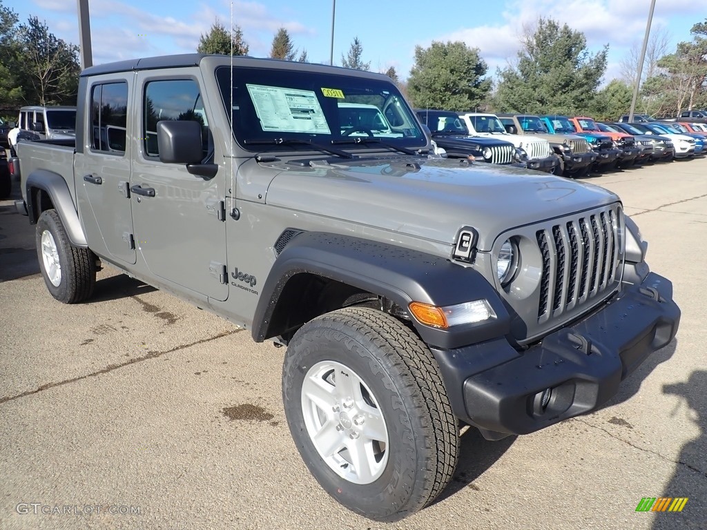 Sting-Gray 2020 Jeep Gladiator Sport 4x4 Exterior Photo #136703382