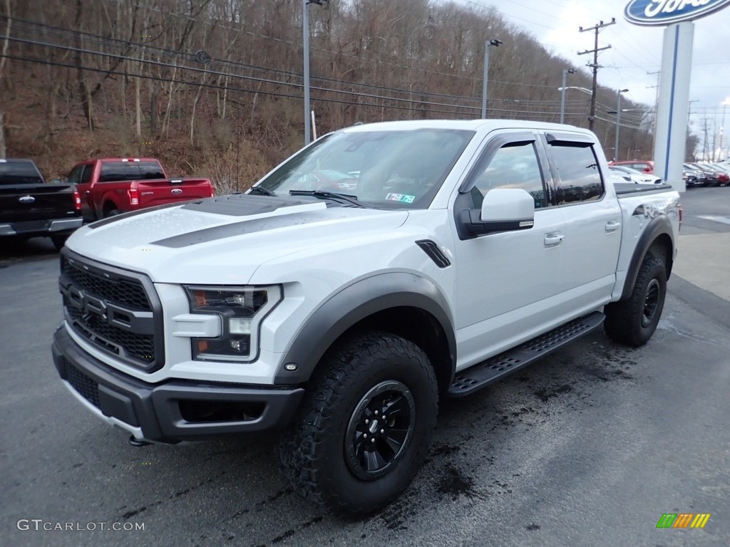 2017 F150 SVT Raptor SuperCrew 4x4 - Avalanche / Black photo #6