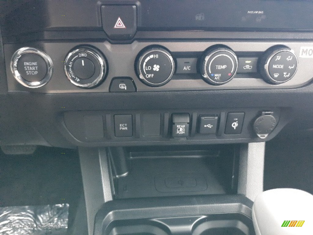 2020 Tacoma TRD Off Road Double Cab 4x4 - Silver Sky Metallic / TRD Cement/Black photo #14