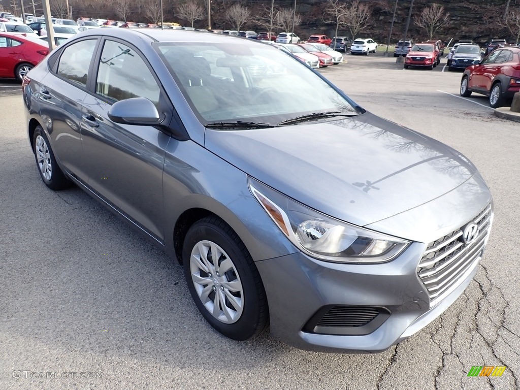 2020 Accent SE - Urban Gray / Black photo #3