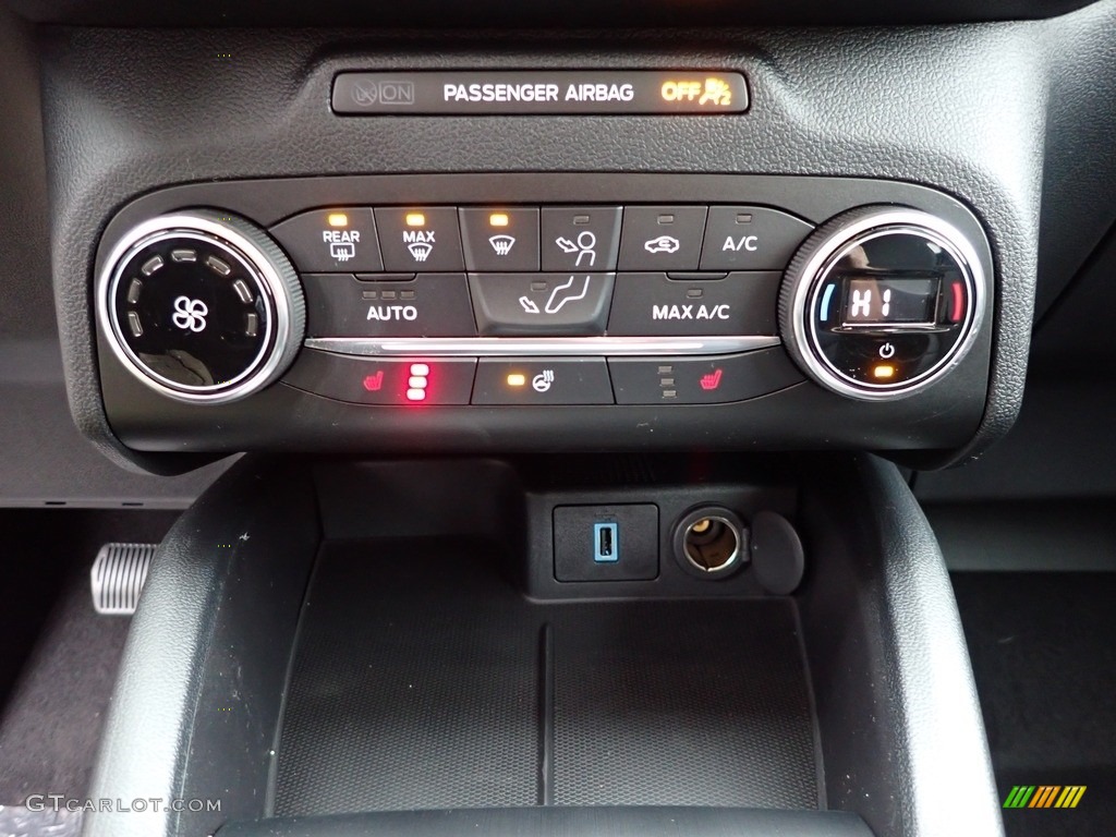 2020 Ford Escape SEL 4WD Controls Photo #136719357 | GTCarLot.com