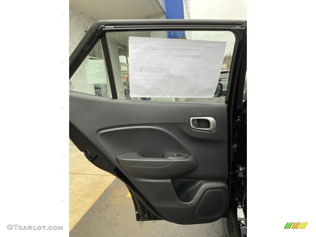 2020 Hyundai Venue SEL Door Panel Photos
