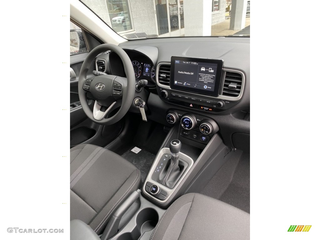 2020 Hyundai Venue SEL Dashboard Photos