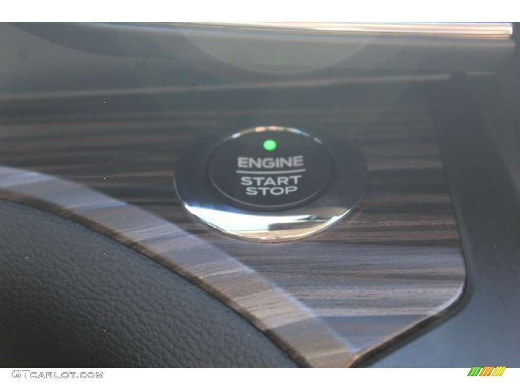 2020 Explorer Limited - Silver Spruce Metallic / Sandstone photo #18
