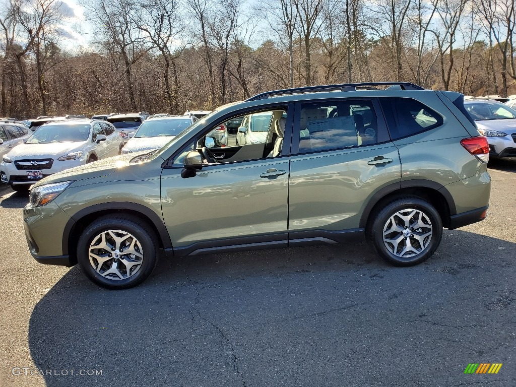 2020 Forester 2.5i Premium - Jasper Green Metallic / Gray photo #3