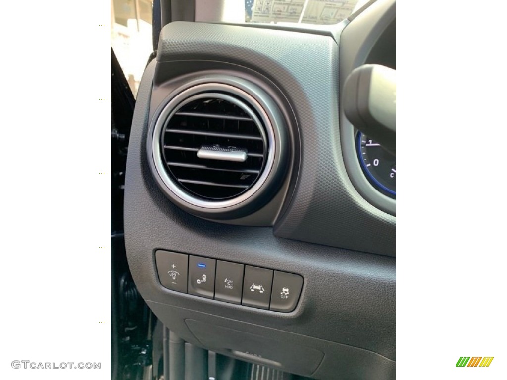 2020 Hyundai Kona Ultimate AWD Controls Photo #136731082