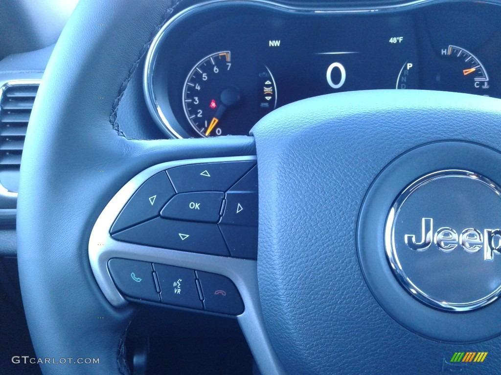 2020 Jeep Grand Cherokee Laredo E Black Steering Wheel Photo #136732582